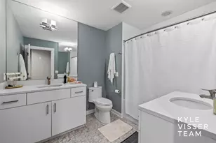 964 Pinecrest Ave SE, East Grand Rapids, MI 49506 - Photo 36