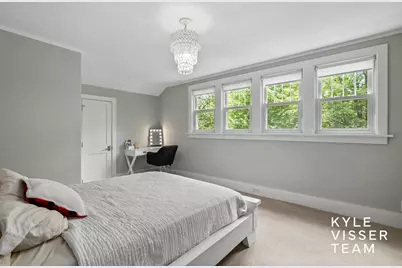 964 Pinecrest Avenue SE, East Grand Rapids, MI 49506 - Photo 32