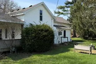 3724 Hennessey Rd, Watervliet, MI 49098 - Photo 2
