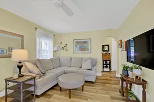 514 Edgell St, South Haven, MI 49090 - Photo 6