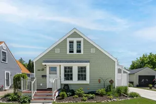 514 Edgell St, South Haven, MI 49090 - Photo 2