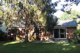 2098 Yorktown Dr, Ann Arbor, MI 48105 - Photo 20