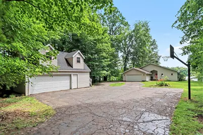 47135 Lakeview Drive, Lawrence, MI 49064 - Photo 2