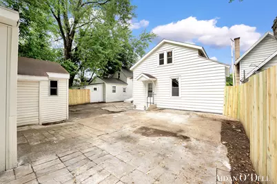 1050 Broadway Avenue NW, Grand Rapids, MI 49504 - Photo 30
