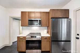 1050 Broadway Ave NW, Grand Rapids, MI 49504 - Photo 12