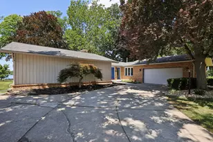 303 E Huron River Dr, Belleville, MI 48111 - Photo 12