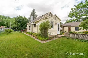 3710 Oriole Ave SW, Wyoming, MI 49509 - Photo 18