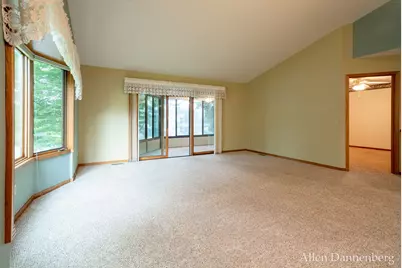 1946 Lakeview Drive, Zeeland, MI 49464 - Photo 10