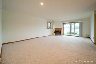 1946 Lakeview Dr, Zeeland, MI 49464 - Photo 36