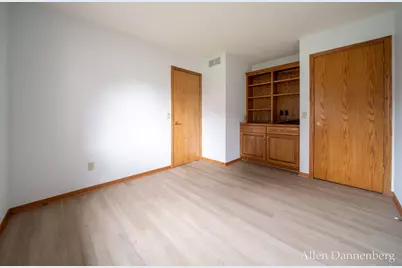 1946 Lakeview Drive, Zeeland, MI 49464 - Photo 32