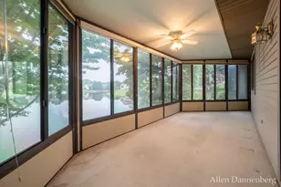 1946 Lakeview Dr, Zeeland, MI 49464 - Photo 20