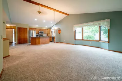 1946 Lakeview Drive, Zeeland, MI 49464 - Photo 12