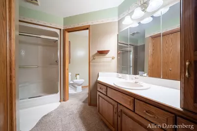 1946 Lakeview Drive, Zeeland, MI 49464 - Photo 26