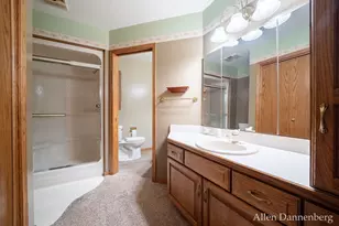 1946 Lakeview Dr, Zeeland, MI 49464 - Photo 26