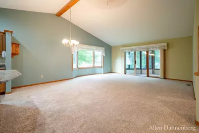 1946 Lakeview Drive, Zeeland, MI 49464 - Photo 8