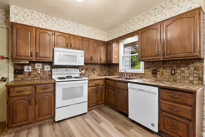 709 Brookside Drive, Otsego, MI 49078 - Photo 6