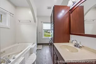 6625 Twin Springs Ct NE, Rockford, MI 49341 - Photo 22