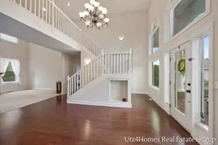 6625 Twin Springs Ct NE, Rockford, MI 49341 - Photo 8