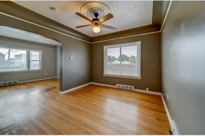 27 E Milton #2, Hazel Park, MI 48030 - Photo 6
