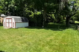 607 E North St, Albion, MI 49224 - Photo 2
