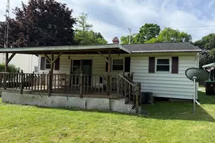 607 E North St, Albion, MI 49224 - Photo 4