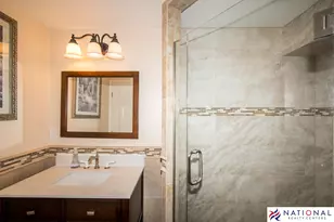 37709 Glengrove Dr, Farmington, MI 48331 - Photo 46