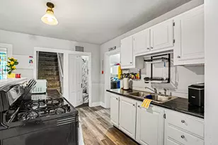 215 N Centerville Rd, Sturgis, MI 49091 - Photo 10