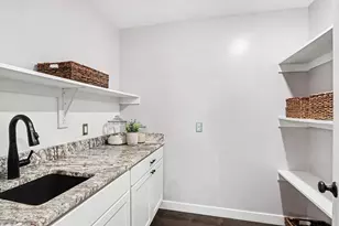 10645 Biltmore Ln, Portage, MI 49002 - Photo 12