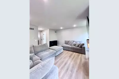 700 Machnik Drive, Chelsea, MI 48118 - Photo 8