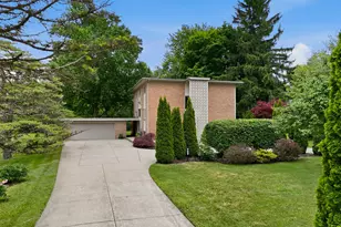 11610 McClumpha Rd, Plymouth, MI 48170 - Photo 4