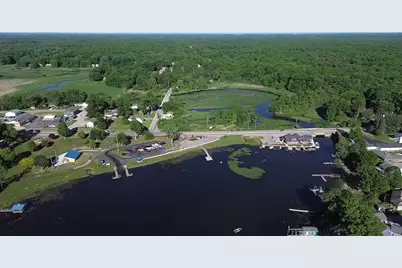 171 Dennis Avenue, Fruitport, MI 49415 - Photo 2