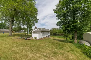 810 S Constantine St, Three Rivers, MI 49093 - Photo 6