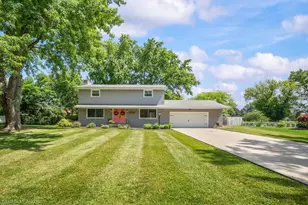 575 Lonesome Pine Trail, Saint Joseph, MI 49085 - Photo 2