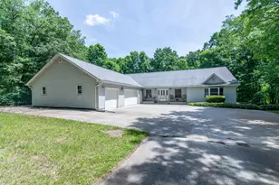 10090 King Hill Ct, Dexter, MI 48130 - Photo 2