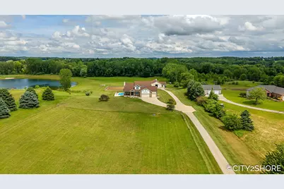 604 28th Avenue, Hudsonville, MI 49426 - Photo 2
