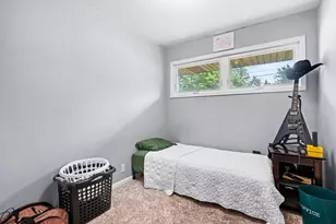 1089 Legion Park Dr, Holland, MI 49423 - Photo 10