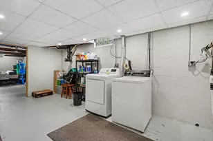 1089 Legion Park Dr, Holland, MI 49423 - Photo 14