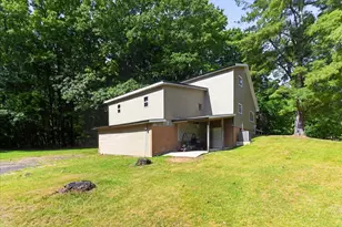 10260 N Ferris Rd, Riverdale, MI 48877 - Photo 38