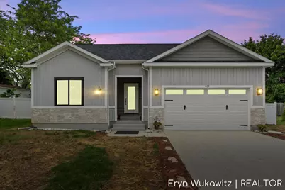 409 6 Mile Road NW, Comstock Park, MI 49321 - Photo 2