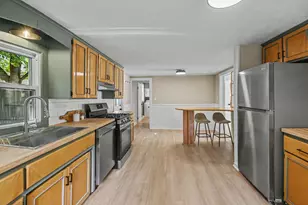 523 W Maple St, Wayland, MI 49348 - Photo 12