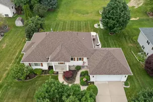 8259 Golfside Dr, Jenison, MI 49428 - Photo 4