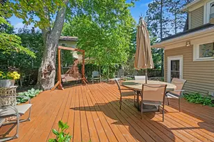 560 State St, Holland, MI 49423 - Photo 32