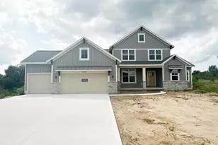 8305 Eagle Peak Dr, Jenison, MI 49428 - Photo 2
