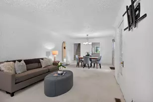 732 Lawrence St, Jackson, MI 49203 - Photo 6