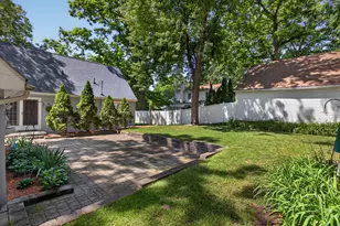 732 Lawrence St, Jackson, MI 49203 - Photo 34