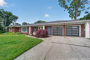 621 E Sunset Dr, North Muskegon, MI 49445 - Photo 1