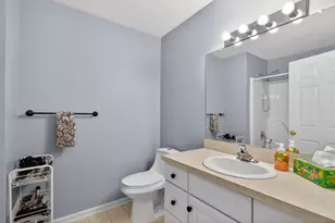 864 W Barrington Cir, Jackson, MI 49203 - Photo 14