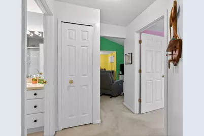 864 W Barrington Circle, Jackson, MI 49203 - Photo 12