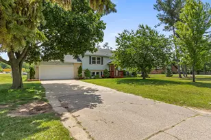 5800 Eastern Ave SE, Grand Rapids, MI 49508 - Photo 4