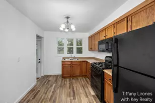 3241 Buchanan Ave SW, Grand Rapids, MI 49548 - Photo 6